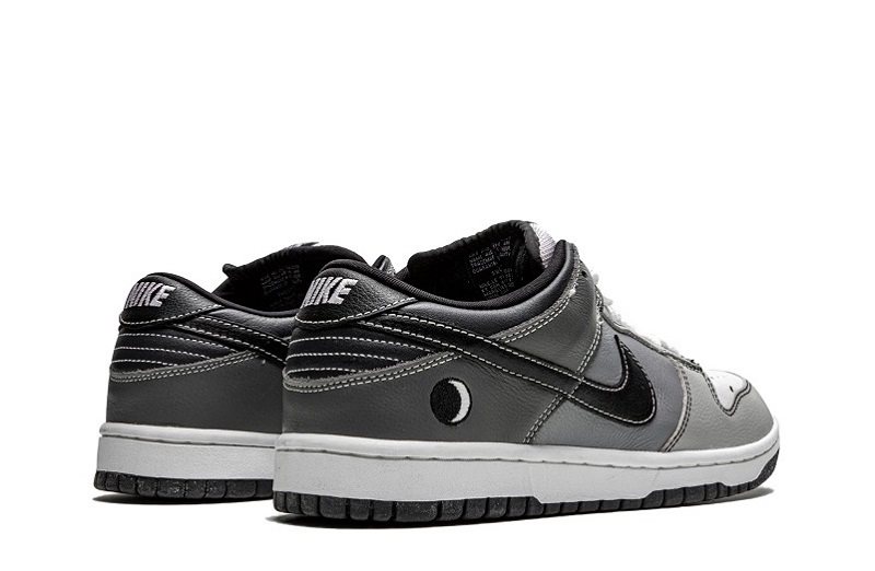 Nike SB Dunk Low Lunar Eclipse West Reps (3)