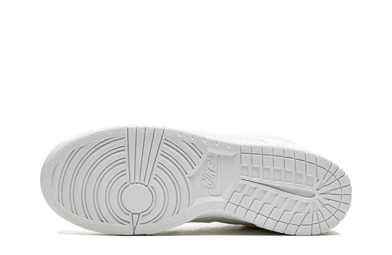 Dover Street Market x Dunk Low Tripl White Reps (5)