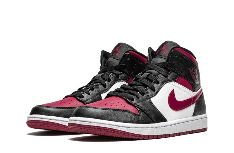 Air Jordan 1 Bred Toe Reps Mid Shoes (2)