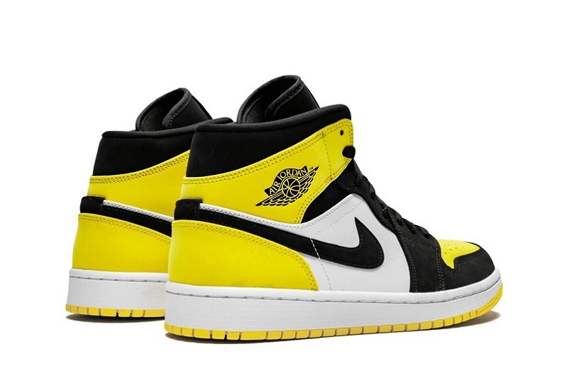 Air Jordan 1 Yellow Toe Reps Mid Sneakers (3)