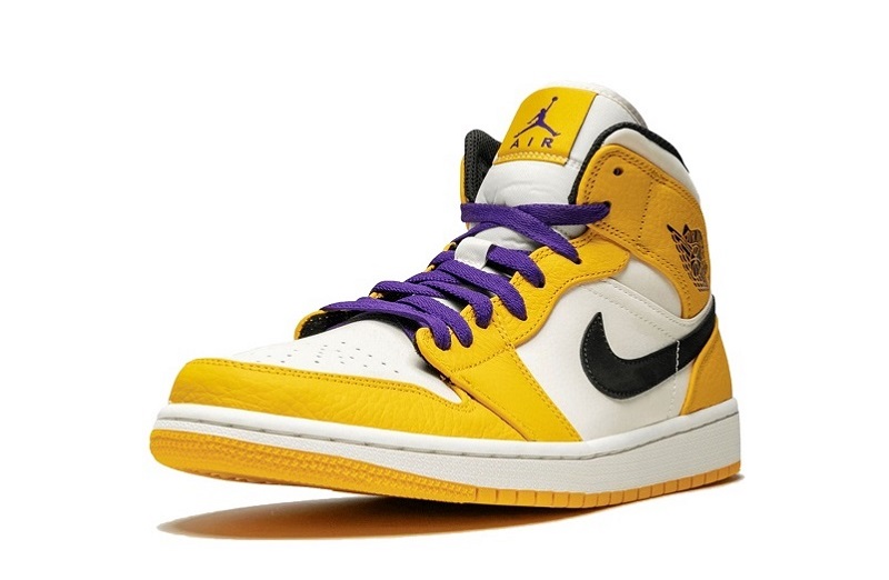 Air Jordan 1 Lakers Reps Mid SE Shoes (4)