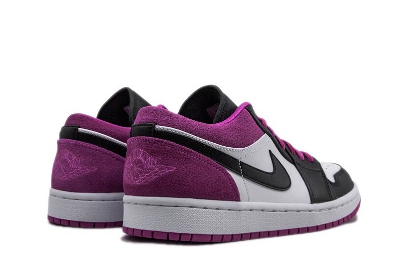 Air Jordan 1 Fuchsia Reps Low Sneakers (3)