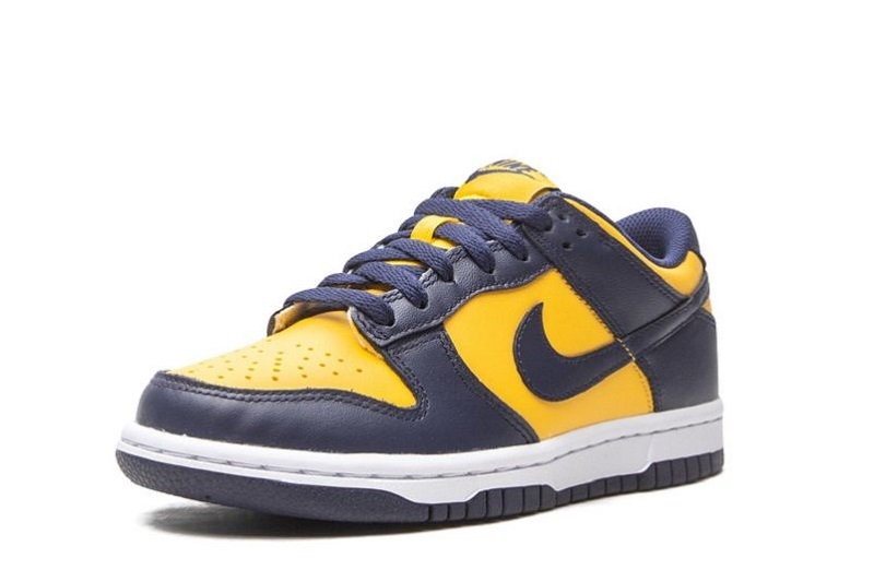 Dunk Low Michigan Reps (4)