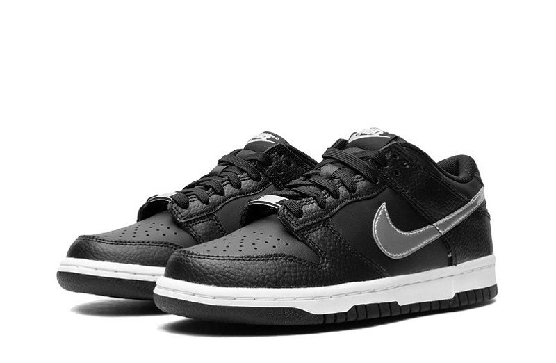 Dunks Low 75th Anniversary Spurs Reps GS Sneakers (2)