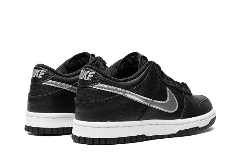 Dunks Low 75th Anniversary Spurs Reps GS Sneakers (3)