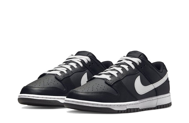 SB Dunk Low Black/White Reps for Sale (3)