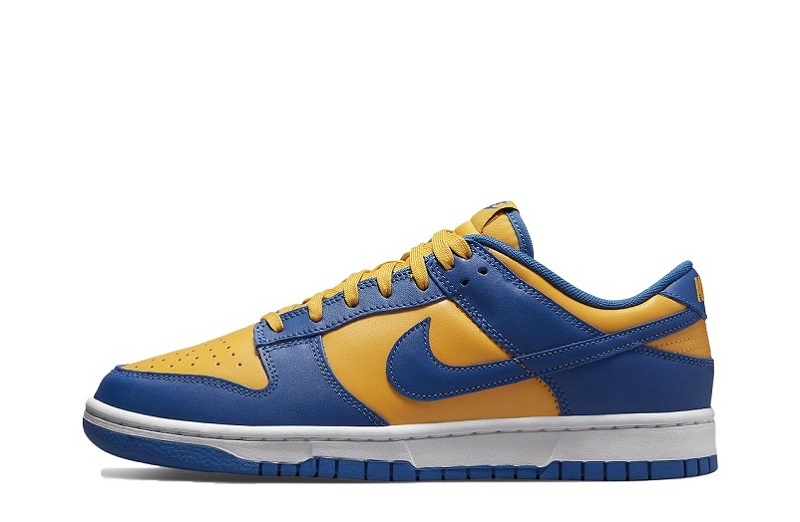 SB Dunk Low UCLA Reps (1)