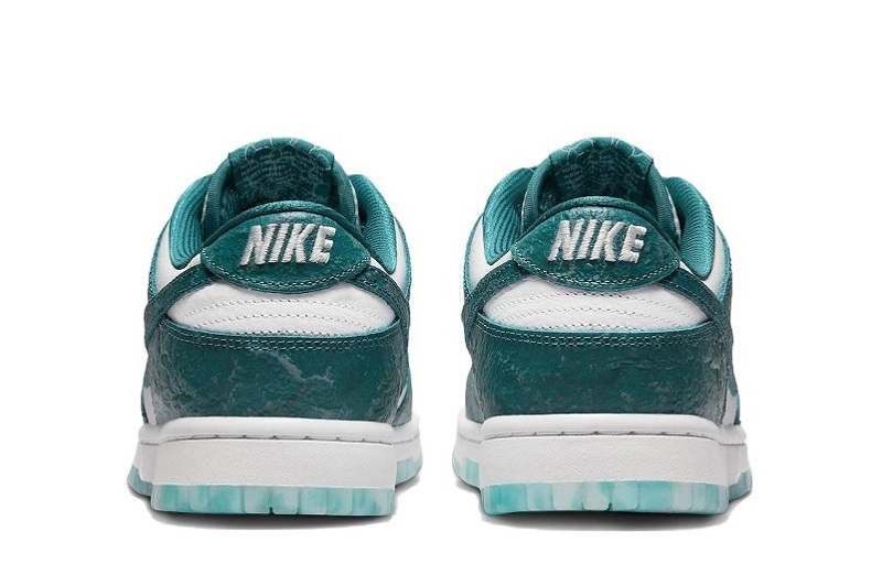 SB Dunk Low Ocean Reps Online (4)