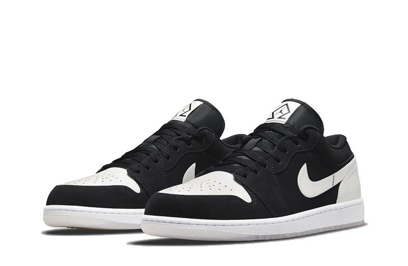 Air Jordan 1 Black/White Reps Low Sneakers for Sale (3)