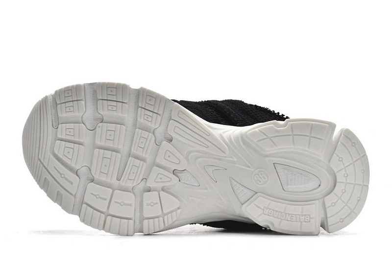 Balenciaga Phantom Sneaker Black White Reps Online (5)