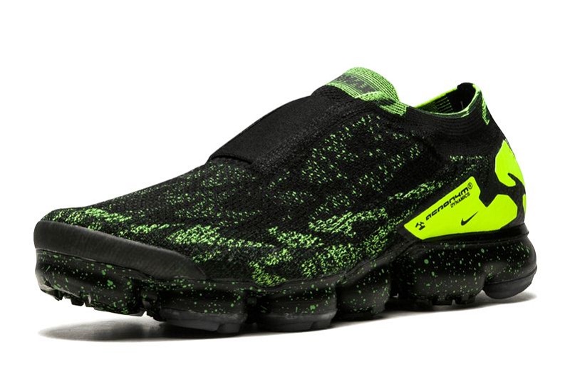 Air VaporMax Moc 2 Black/Volt Reps (4)