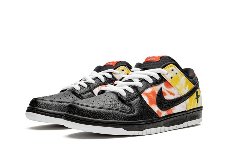 SB Dunk Low Raygun Tie-Dye Reps (3)