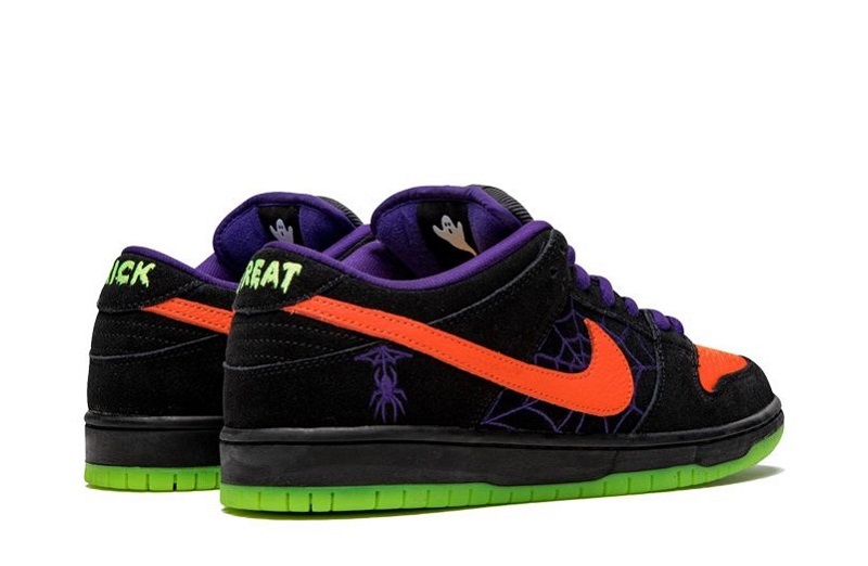 SB Dunk Low Night of Mischief Reps (3)