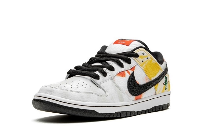 SB Dunk Low Raygun Tie-Dye Reps (4)