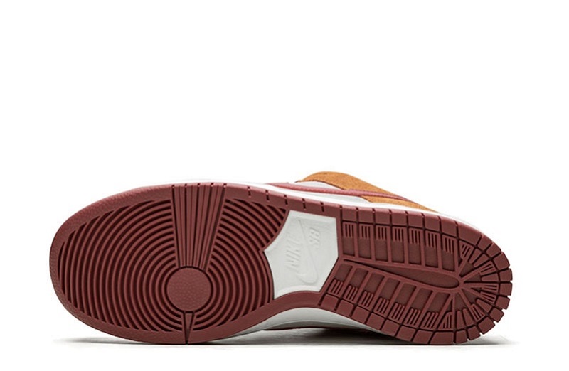 SB Dunk Low Pro Dark Russet Cedar Reps (5)