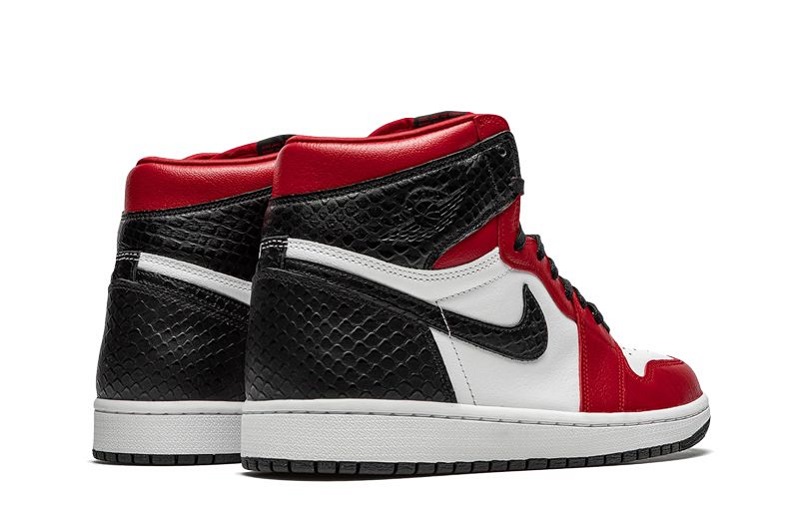 Air Jordan 1 High OG WMNS Satin Snake Reps  (3)