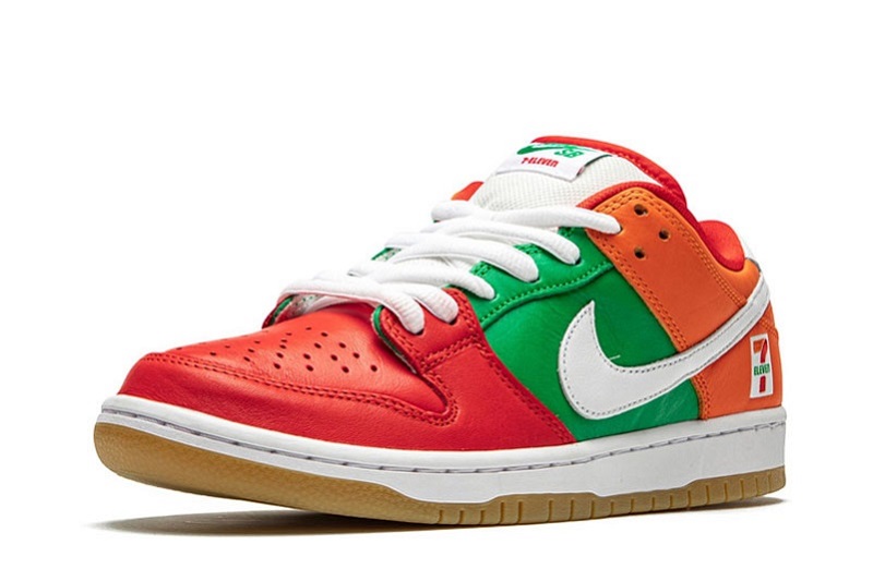 SB Dunk Low 7 Eleven Reps (4)