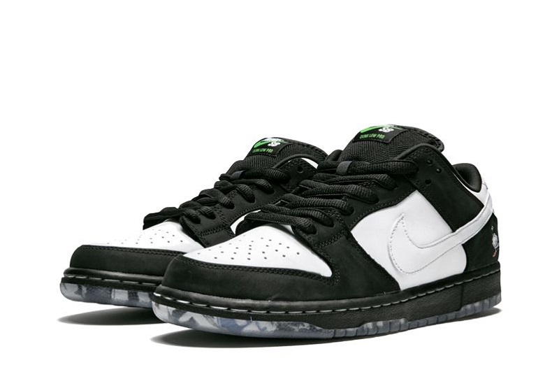 Staple x SB Dunk Low Panda Pigeon Reps (2)