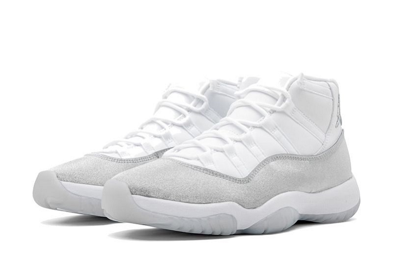 Air Jordan 11 WMNS Metallic Silver Reps (2)