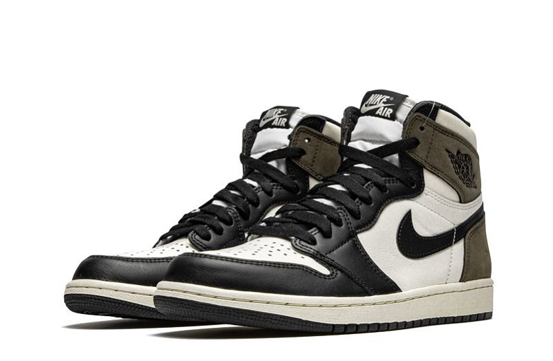 Air Jordan 1 High OG Dark Mocha Reps (2)