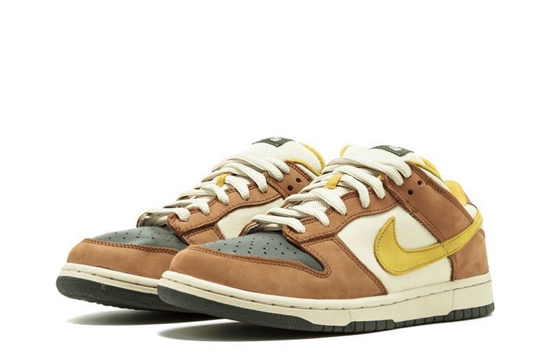 Dunk SB Low Vapour Mineral Yellow Reps (2)