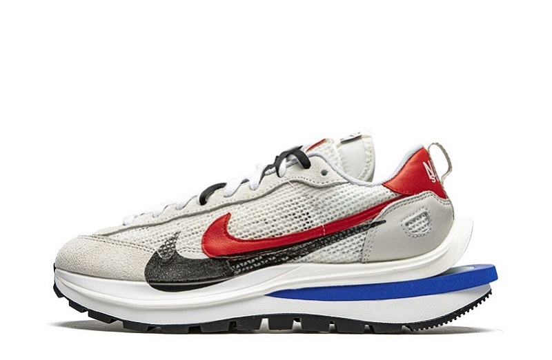 Sacai x Nike VaporWaffle Sail Reps (1)