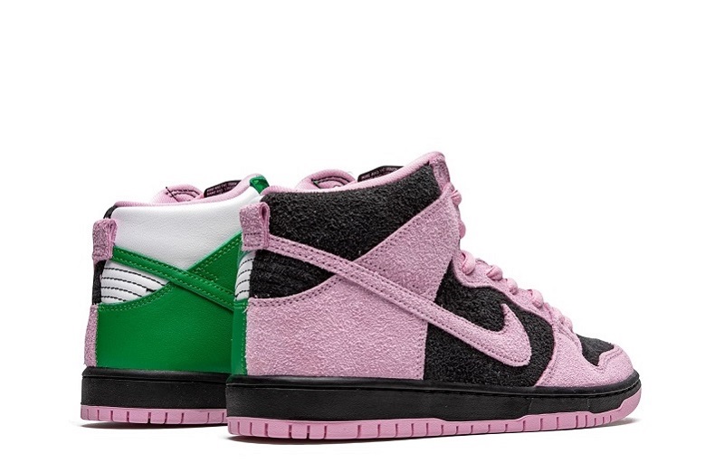 SB Dunk High Invert Celtics Reps (3)